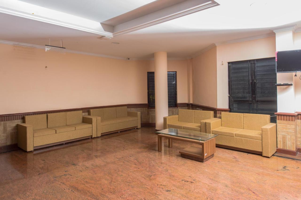 Kallada Golden Hotel Thrissur Екстер'єр фото